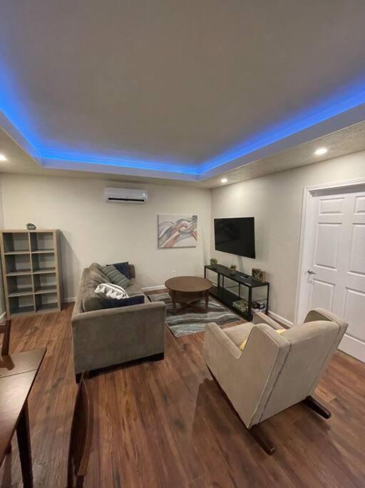 Ferienwohnung Brand New 2Br Cute Blue Led In North Fresno Exterior foto